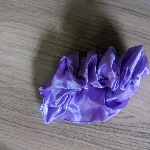 Purple and Blue Scrunchie set? - Picture 5 of 7